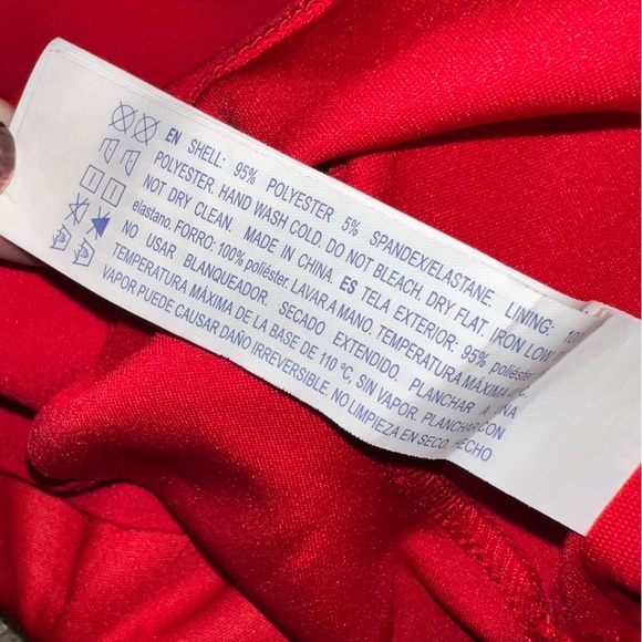 3/$25 🍄 Forever 21 Red Ruffled Crop Top Tank Size Large - Picture 2 of 7